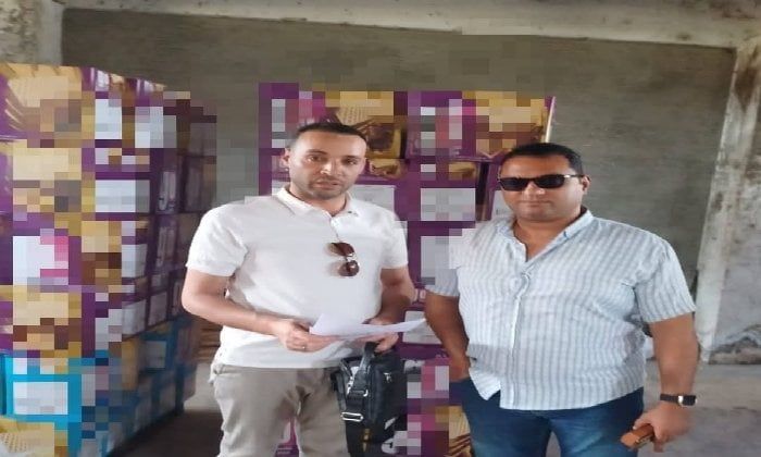 ضبط نصف طن سكر ودقيق و1500عبوة مواد غذائية مجهولة المصدر في البحيرة