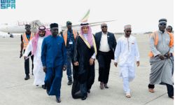 سفير المملكة في غينيا يودّع أولى طلائع الحجاج الغينيين المغادرين إلى الأراضي المقدسة