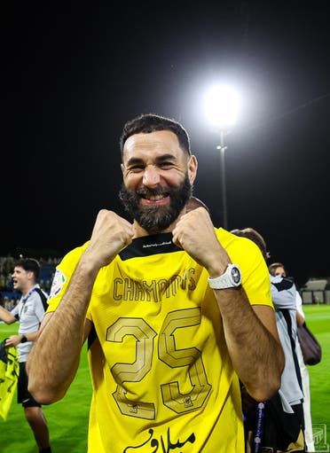 قاد بنزيمة فريق الاتحاد إلى الفوز بالدوري السعودي، يوم الخميس