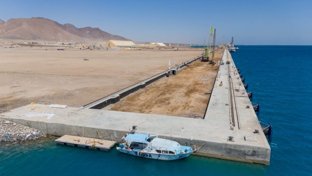 مشروع المحطة متعددة الأغراض بميناء سفاجا البحري