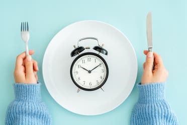 تعبيرية عن الصيام المتقطع - آيستوك