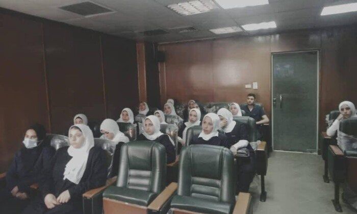 مستشفيات جامعة بنها تنظم ندوة حول مخاطر الحريق وطرق الإخلاء الآمن للعاملين