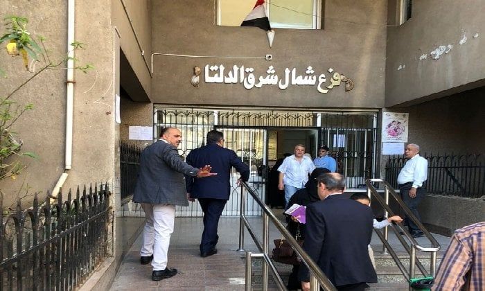 محافظ الدقهلية يقوم بزيارة مفاجئة لعيادة التأمين الصحى بالعباسى
