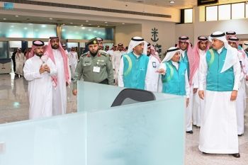 جدة.. وزير النقل يتفقد استعدادات استقبال ضيوف الرحمن في موسم الحج