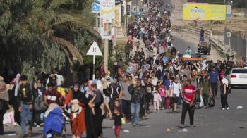 استشهاد 12 فلسطينيًا في قصف مدرسة تؤوي نازحين بمدينة غزة