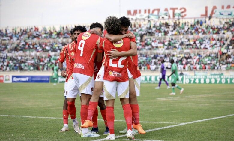 الأهلي يؤجل حسم مصير 8 لاعبين حتى مواجهة الزمالك