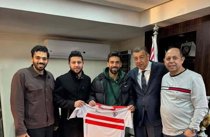 الزمالك يتعاقد مع عبدالله السعيد رسميًا