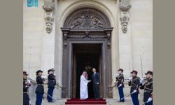 اللجنة الوزارية العربية تبحث في باريس سبل إنهاء الحرب على غزة