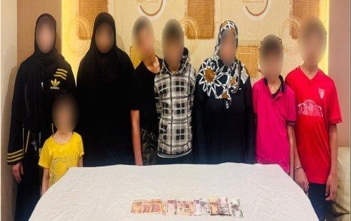 منتقبة تستأجر 5 أطفال لاستغلالهم في التسول بالشروق (تفاصيل)