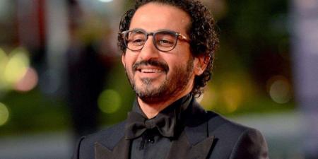 أحمد حلمي يهدي تكريمه فى مهرجان مالمو للسينما العربية لـ 4 نساء بحياته - تكنو بلس