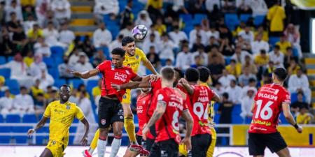 مدرب الرائد يستبعد ثنائي الفريق من مباراة الهلال - تكنو بلس