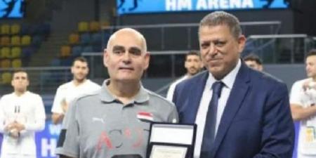 اتحاد اليد يُكرم باستور عقب انتهاء ودية مصر والبرازيل - تكنو بلس