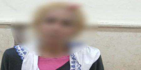كشف ملابسات تداول فيديو تضمن تعرض سائح لمضايقات من بائعة حال سيره بالقاهرة وضبط مرتكبة الواقعة - تكنو بلس