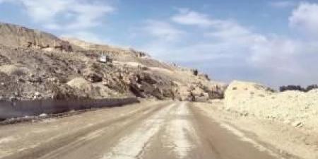 طريق الموت بين عيّ والأغوار .. 15 كيلومترًا من الإهمال منذ 30 عامًا! - تكنو بلس