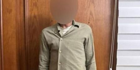 ضبط عاطل سرق هاتف محمول من شخص داخل مسجد القاهرة  - تكنو بلس