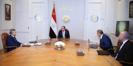 الرئيس السيسى يجتمع بأسامة ربيع ويطلع على تطورات حركة الملاحة بقناة السويس - تكنو بلس
