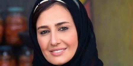 الفنانة حلا شيحة تطلق خدمة محتوى حصري مقابل 150 جنيهًا شهريًا.. وظهورها بالحجاب يعيد الجدل حول اعتزالها - تكنو بلس