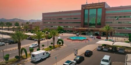 تقنية متقدمة تنقذ مريضًا خمسينيًا من تسمم دموي خطير بمكة - تكنو بلس
