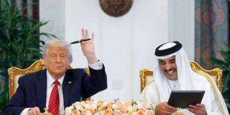 أمير قطر يهدى ترامب قلما فاخرا من طراز مونت بلانك - تكنو بلس