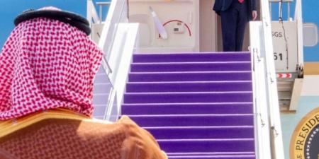ترمب يودّع الرياض بإشارة إلى القلب.. ومحمد بن سلمان يردّ بسيادة الصدر - تكنو بلس