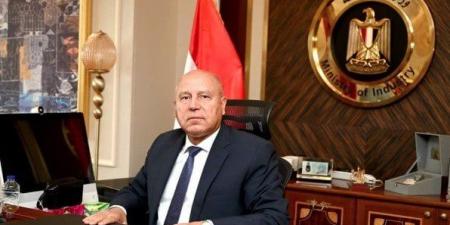 الوزير: بدء التشغيل التجريبي للأتوبيس الترددي من تقاطع الدائري مع الإسكندرية الزراعي - تكنو بلس