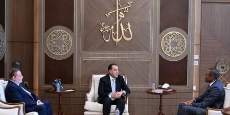 رئيس الوزراء يستقبل نائب المدير العام لصندوق النقد الدولي والوفد المرافق له - تكنو بلس