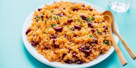 وصفة نباتية لذيذة .. الأرز الإسباني بالفاصولياء الحمراء - تكنو بلس