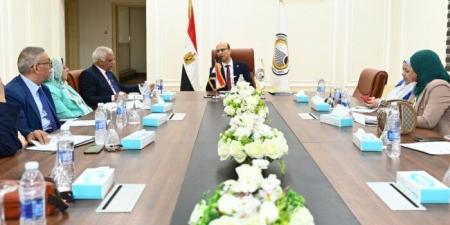 جامعة أسيوط الأهلية تعقد اجتماع مجلسها الأكاديمي لمناقشة خطط التطوير والقبول للعام الجديد - تكنو بلس