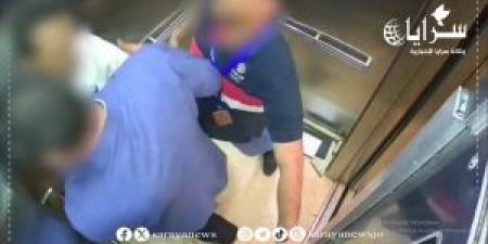 مشاجرة بين موظفي "العمل" وعامل وافد مخالف داخل مصعد بمجمع تجاري .. والوزارة توضح .. فيديو - تكنو بلس