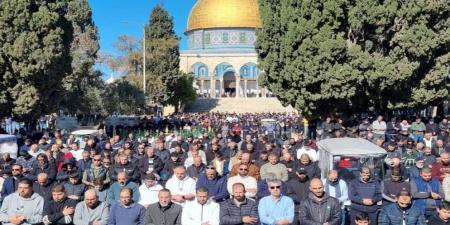 40 ألفا يؤدون صلاة الجمعة في المسجد الأقصى - تكنو بلس