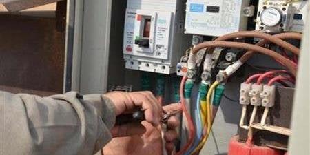 ضبط 4243 قضية سرقة تيار كهربائي خلال 24 ساعة - تكنو بلس
