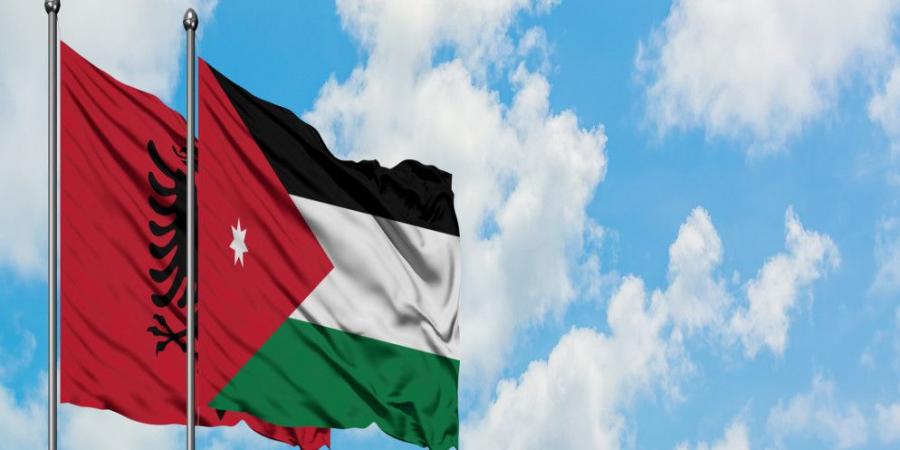 الملك يصل ألبانيا لعقد لقاءين مع الرئيس الألباني ورئيس الوزراء - تكنو بلس