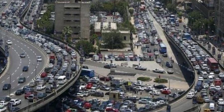 «قبل ما تنزل من بيتك».. كثافات مرورية بطرق ومحاور القاهرة والجيزة - تكنو بلس