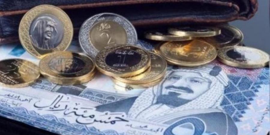 تراجع طفيف.. سعر الريال مقابل الجنيه اليوم في البنوك المصرية - تكنو بلس