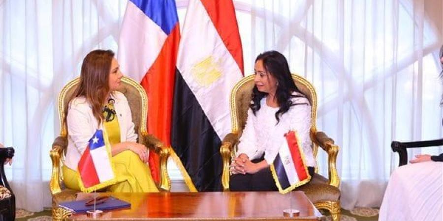 وزيرة التضامن تبحث مع نائبة وزير خارجية تشيلي تعزيز التعاون - تكنو بلس