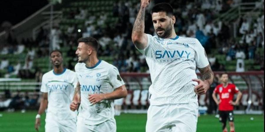 الفوز الأول.. بخماسية الهلال يهزم الرائد بدوري روشن - تكنو بلس