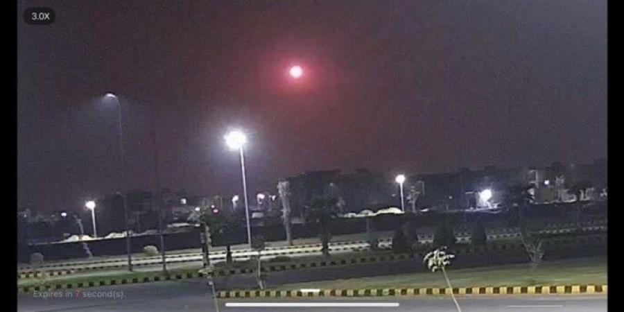 وسائل إعلام باكستانية: الجيش بدأ بشن هجمات رداً على قصف الجيش الهندي - تكنو بلس
