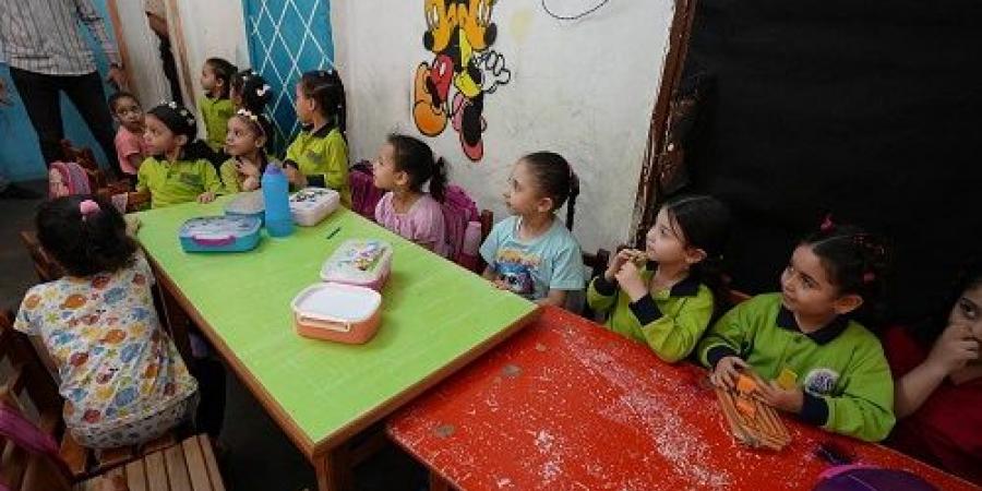 محافظ أسيوط يتفقد إحدى حضانات الإطفال بمنطقة مساكن عزبة السجن - تكنو بلس