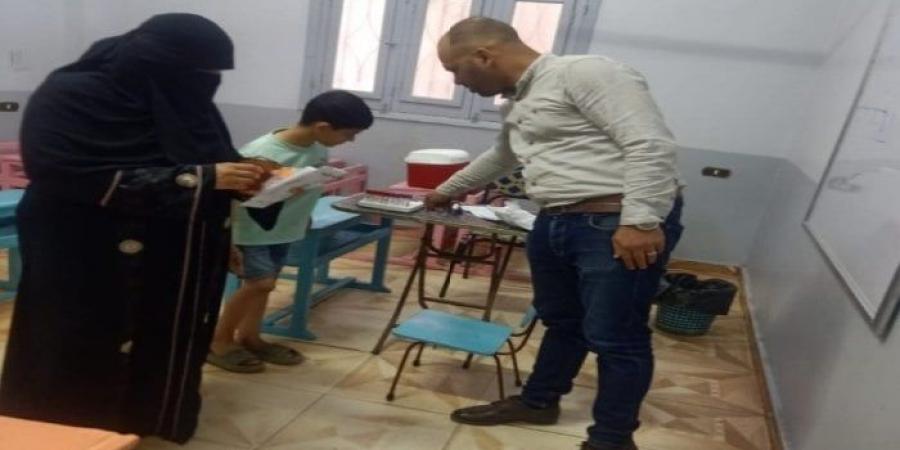 مناظرة 370 حالة في قافلة طبية متكاملة لأهالي الشهداء بالمنوفية - تكنو بلس