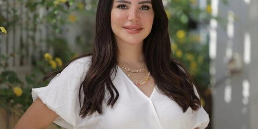 إنجي علاء توجه نصيحة للفتيات بعد أزمة زواج بوسي شلبي - تكنو بلس