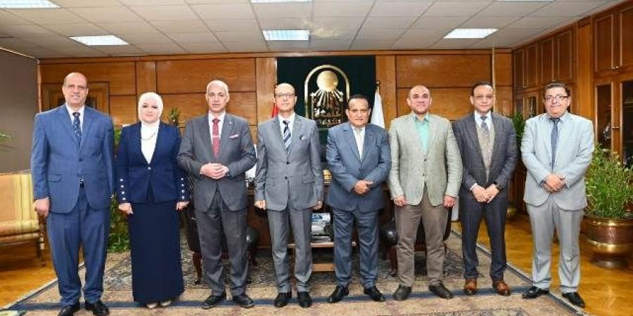 المنشاوي يلتقي نائب رئيس هيئة النيابة الإدارية لتعزيز التعاون - تكنو بلس