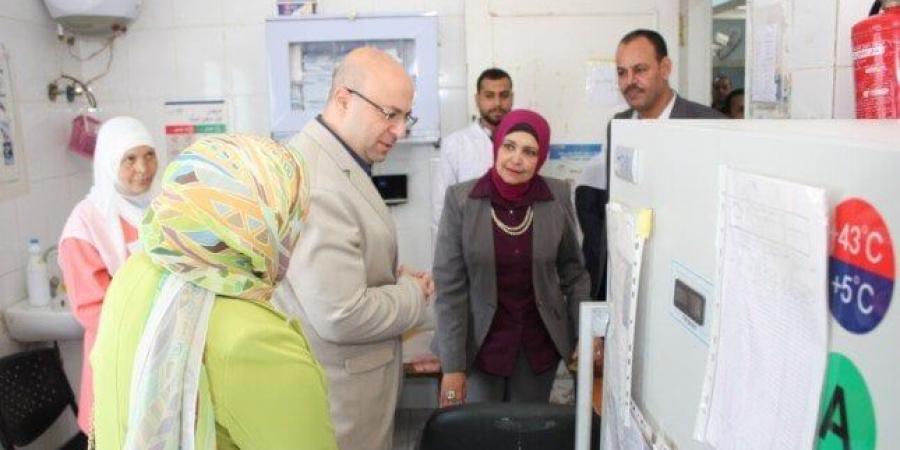 محافظ بني سويف يتفقد انتظام سير العمل بالوحدة الصحية بدشطوط - تكنو بلس