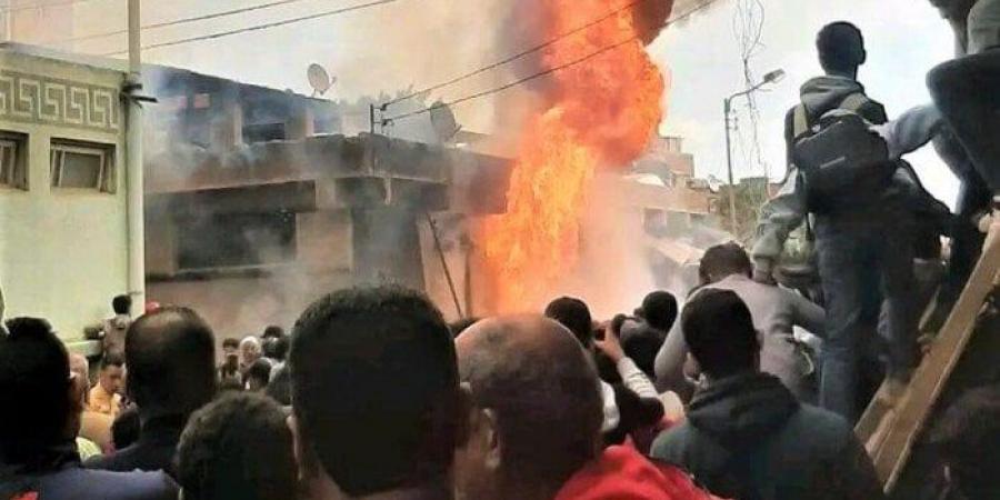 مصرع وإصابة 6 أشخاص جراء حريق هائل بمخزن خردة بمركز شربين بالدقهلية - تكنو بلس