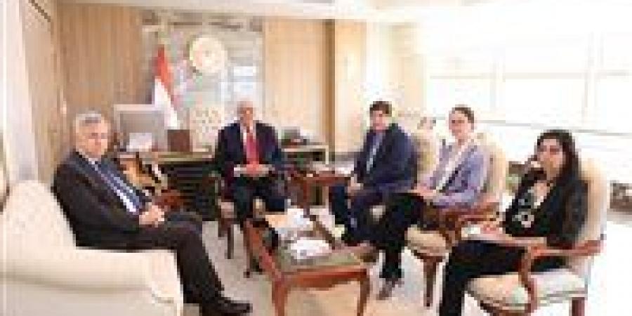 وزير التعليم العالي يبحث مع السفير الألماني تعزيز التعاون العلمي والتكنولوجي بين مصر وألمانيا - تكنو بلس