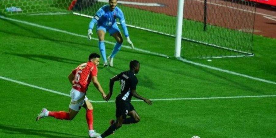 التعادل الإيجابي 1-1 يحسم الشوط الأول بين الأهلي والبنك في الدوري «فيديو» - تكنو بلس