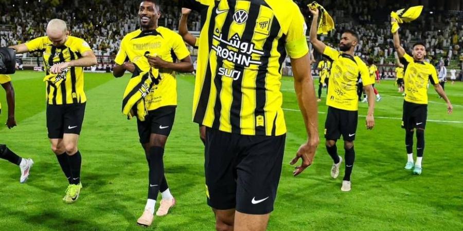 فابينهو يغيب عن الشباب ويظهر في التتويج بالدوري - تكنو بلس