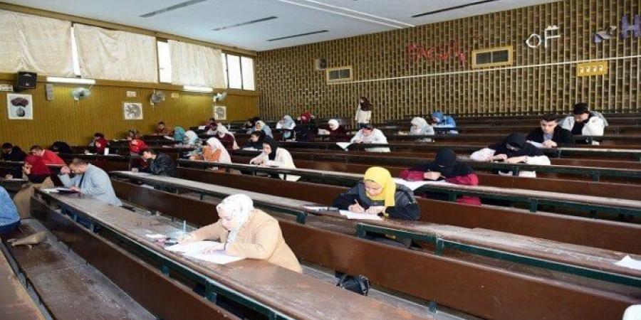 متى تبدأ امتحانات الترم الثاني 2025 في الجامعات؟ - تكنو بلس