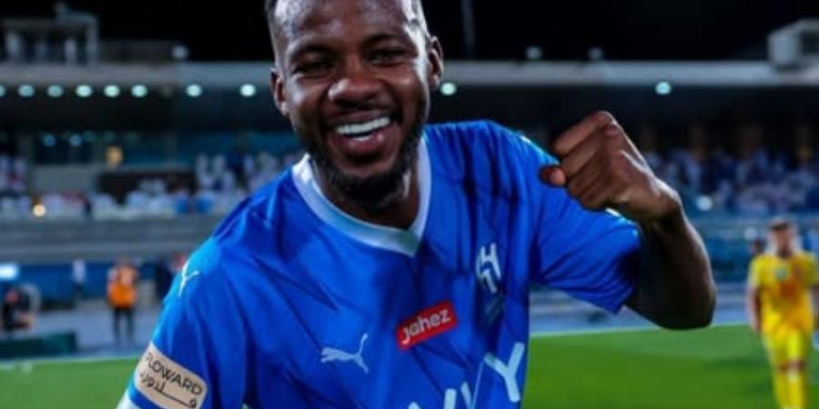 سبب تواجد حسان تمبكتي على دكة البدلاء في مباراة الهلال والوحدة - تكنو بلس