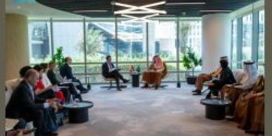 اجتماع سعودي إسباني لمناقشة التعاون الاقتصادي وتطورات الأسواق - تكنو بلس