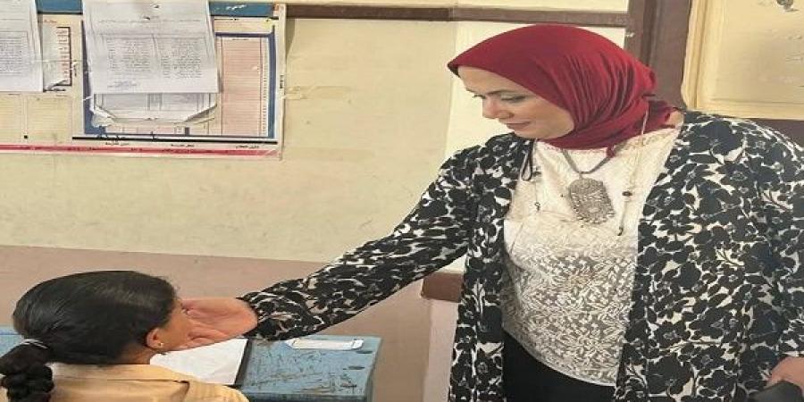 وكيل وزارة تعليم مطروح تتابع امتحانات النقل في يومها الثاني - تكنو بلس